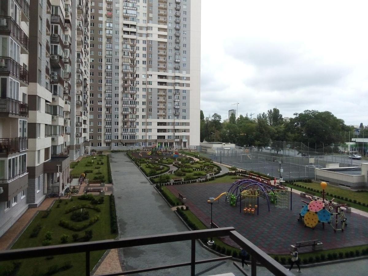 Квартира В Альтаире 2/Apartment For Rent In A Residential Complex Altair 2 오데사 외부 사진